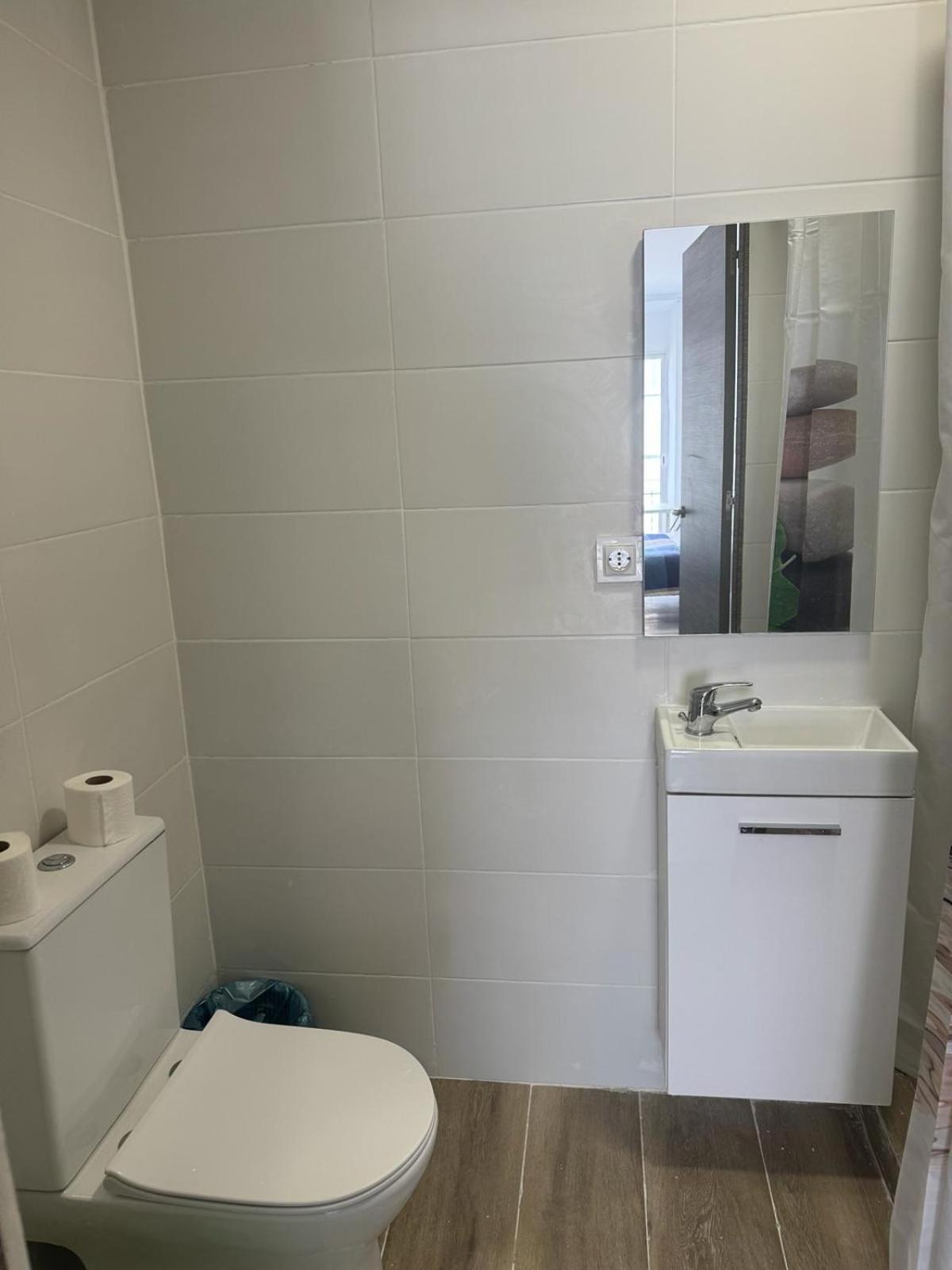 Apartamentos Aeropuerto Valencia Manises Kültér fotó