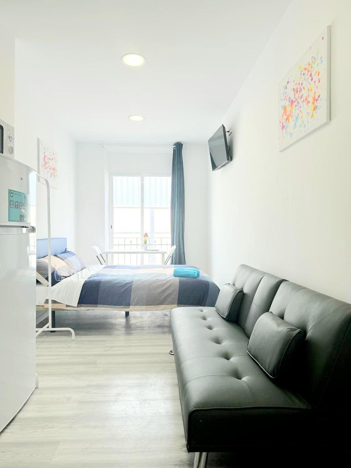 Apartamentos Aeropuerto Valencia Manises Kültér fotó